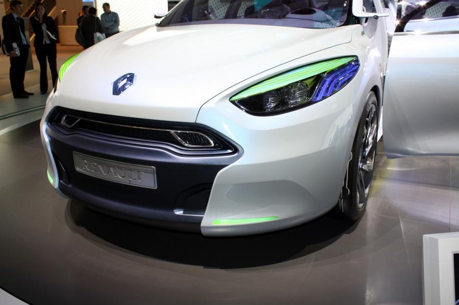 Renault Fluence Z.E. Concept 2009 года  (фото 12 из 103)